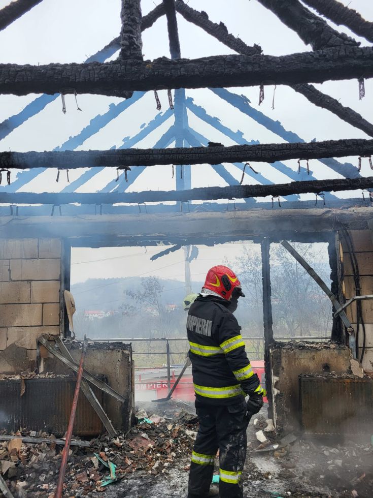 incendiu casa racsa 1