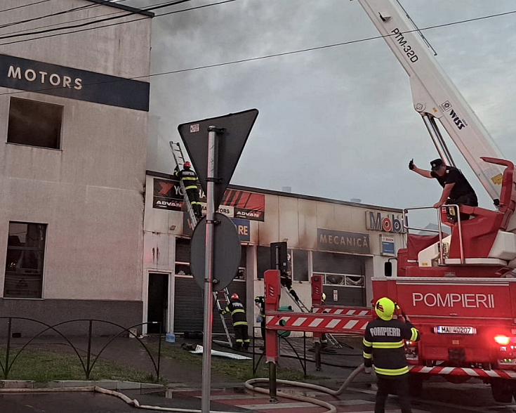 incendiu service auto piata de vechituri 3