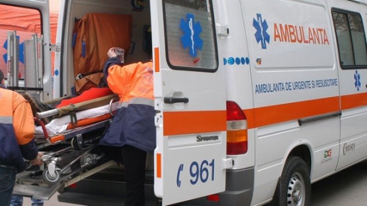 A accidentat un bătrân aflat în scaun cu rotile, după care a fugit de la locul tragediei